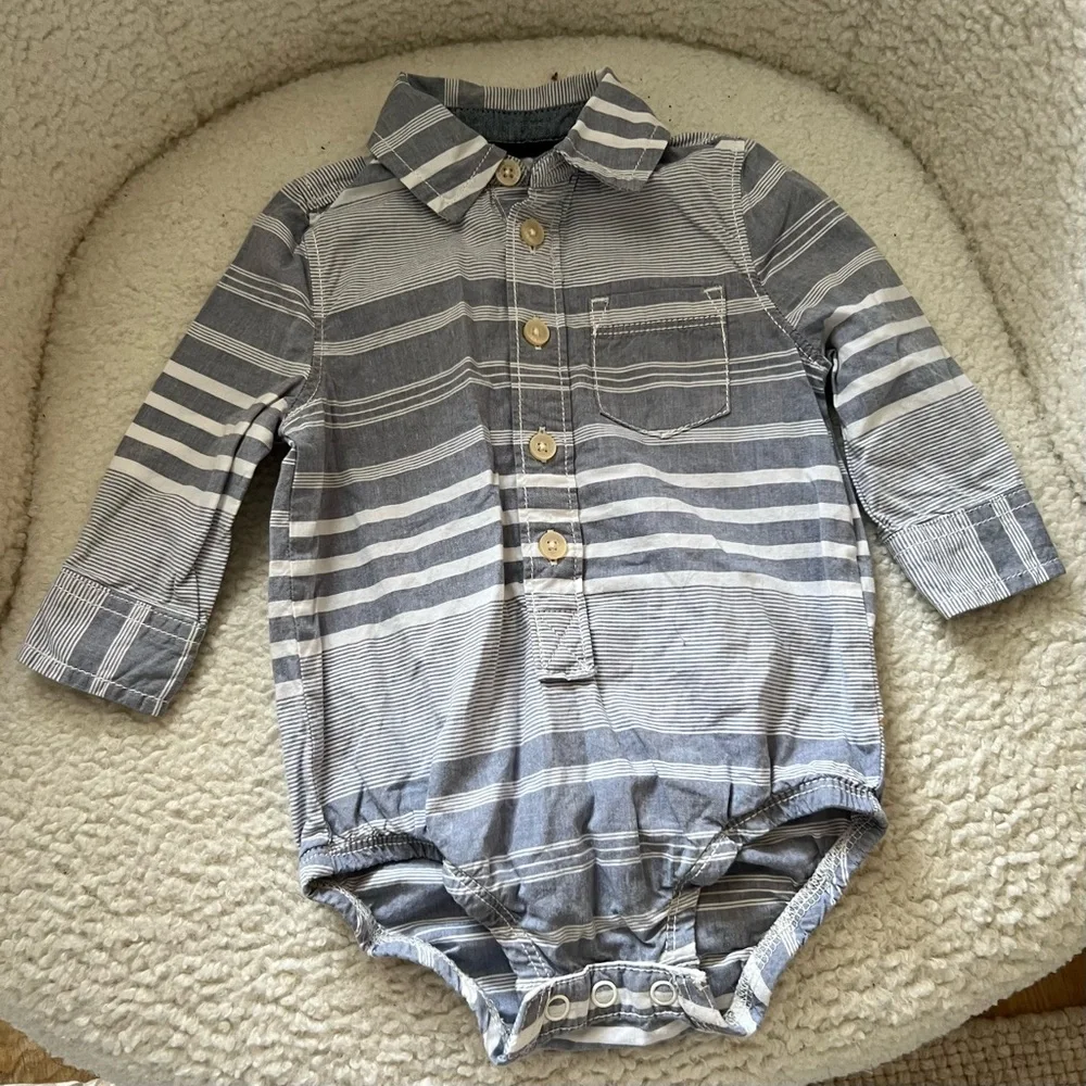 Oshkosh B’gosh infant onesie size 6 months